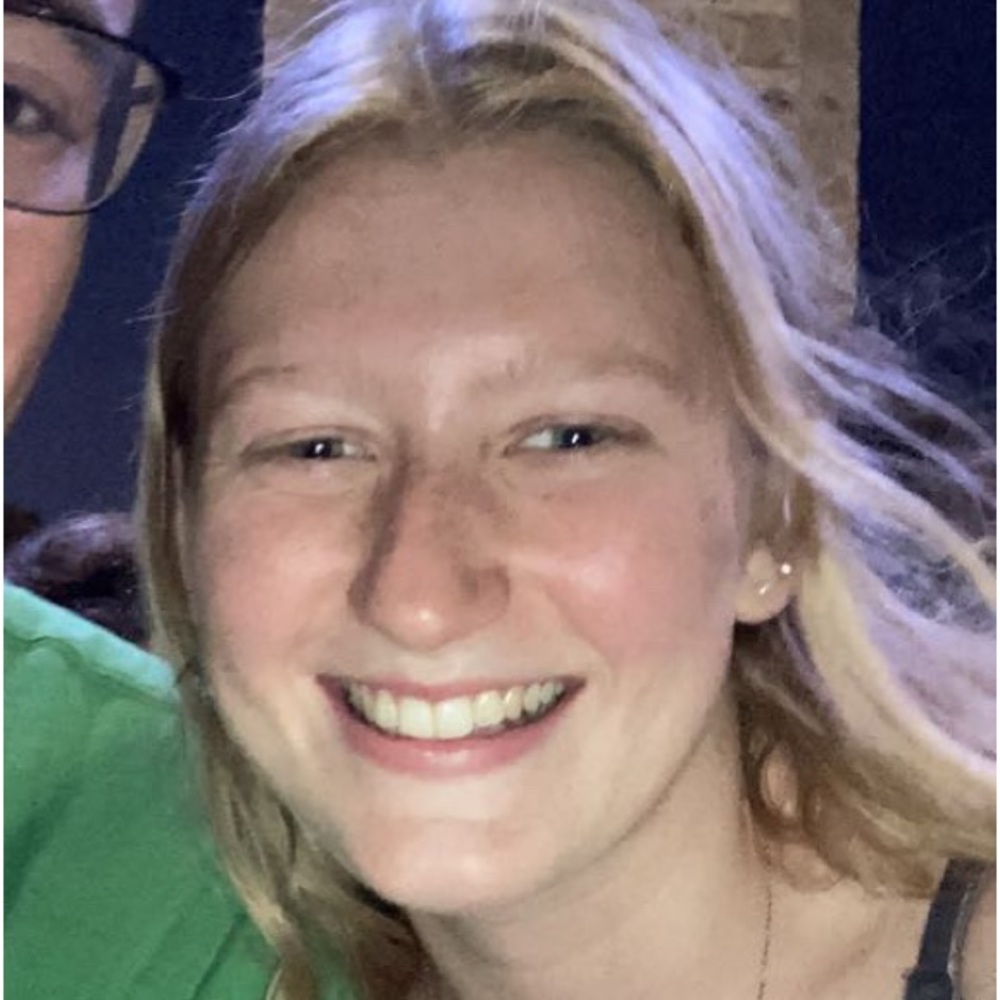 Meet your Posher, Lizzy